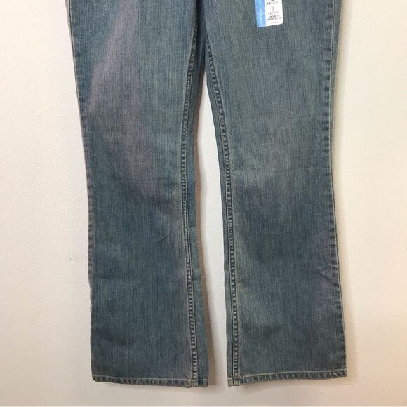 NWT Levi's Signature Womens Jeans Low Rise Boot Cut Light Wash Denim Size 8 M - Picture 5 of 15